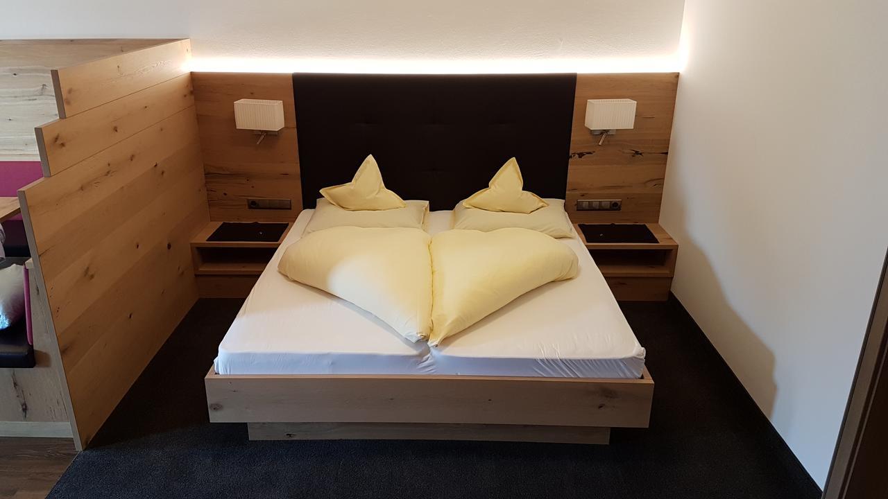 Residence Krone Schenna Zewnętrze zdjęcie