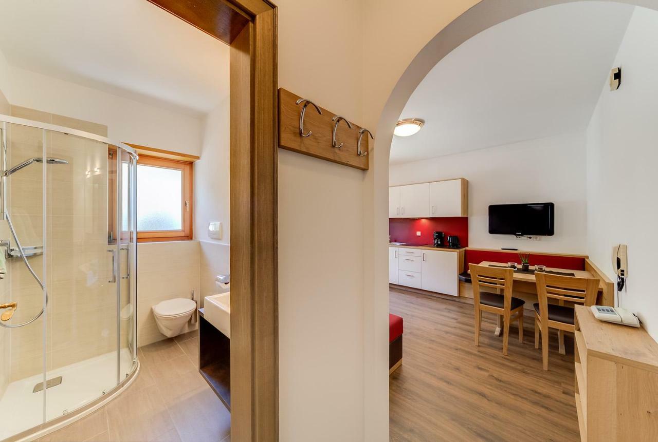 Residence Krone Schenna Zewnętrze zdjęcie