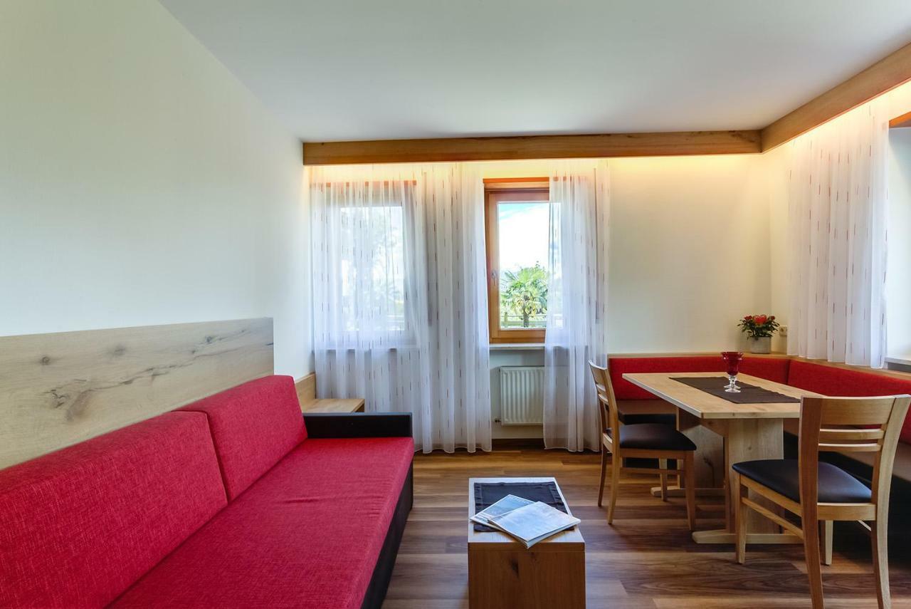 Residence Krone Schenna Zewnętrze zdjęcie